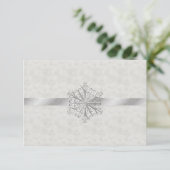 Winter White en Silver Snowflake Wedding RSVP Kaartje (Staand voorkant)