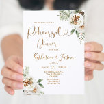 Winter White Floral Chritmas repesal Dinner Kaart<br><div class="desc">Winter White Floral Chritmas Rehearsal Dinner Invitation zal je feest meer gedenkwaardig maken.</div>