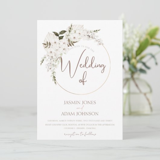 Winter Witte Taupe Bloemen Kerstkrans Bruiloft Kaart (Staand voorkant)