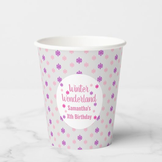 Winter Wonderland Birthday Papieren Bekers (Voorkant)