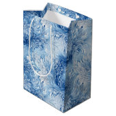 Winter Wonderland Blauw ijzig patroon Medium Cadeauzakje (Achterkant Gekanteld)