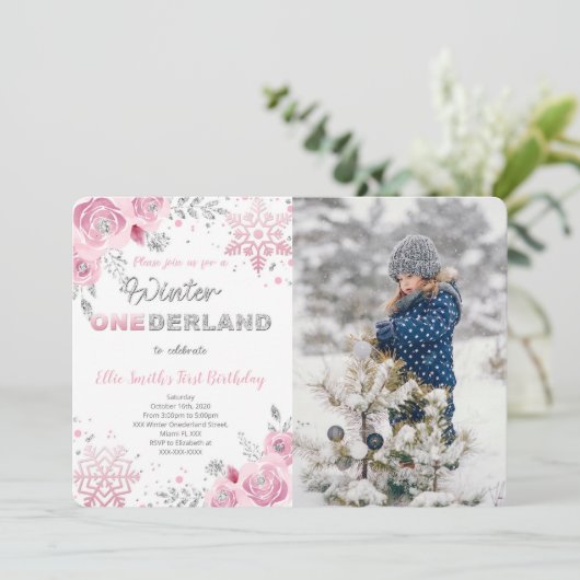 Winter Wonderland Eerste Verjaardag Foto Uitnodigi Kaart (Staand voorkant)