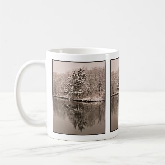 Winter Wonderland Evergreen Trees Lake Brown Sepia Koffiemok (Links)