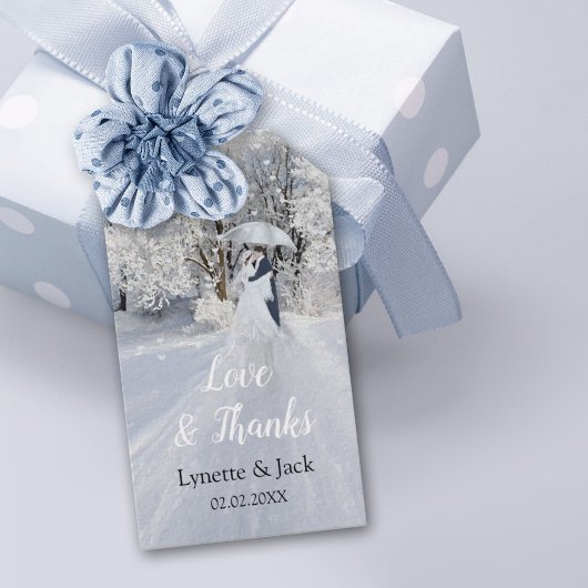 Winter Wonderland Fine Art Couple met Umbrella Cadeaulabel