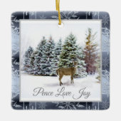Winter Wonderland met Deer en Snowflakes Keramisch Ornament (Voorkant)