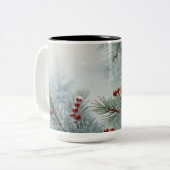 Winter Wonderland Mok | Pine & rode bessen | 15 oz (Voorkant links)