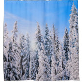Winter Wonderland Pine Trees in sneeuw Douchegordijn (Voorkant)