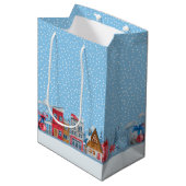 Winter Wonderland Sneeuwval Cabine Gift Bag Medium Cadeauzakje (Voorkant Gekanteld)