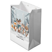 Winter Woodland Animals Birthday Medium Cadeauzakje (Voorkant Gekanteld)