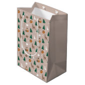 Winter Woodland Animals Snow Covered Trees Pattern Medium Cadeauzakje (Achterkant Gekanteld)