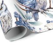 Winter Woodland Grote Witte Uilen Blauwe bessen Cadeaupapier (Rol Hoek)
