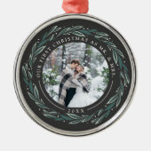 Winter Wreath | Eerste kerstfoto met huwelijk Metalen Ornament (Voorkant)