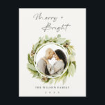 Winter Wreath Merry & Bright kerstfoto Feestdagenkaart<br><div class="desc">Als u nog meer aanpassingen nodig hebt,  kunt u mij op yellowfebstudio@gmail.com vrij klikken.</div>