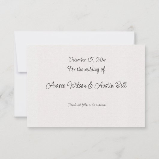 Winter Wreath of Pine Cones and Holly Save The Date (Achterkant)