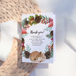 Winter Wreath Woodland Herten Baby shower Dank u Bedankkaart<br><div class="desc">Een bedankje dat past bij onze uitnodigingen voor "Winter Wreath & Baby Deer Woodland Baby shower". Dit ontwerp is voorzien van een prachtige handgeschilderde krans van wilde paddenstoelen, dennenappels, eikels en rode bessen, met een hert opgerold aan de onderkant van de kaart. In de krans is er een bedankje naar...</div>