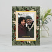 Winterbessen Groene Vrolijke Kerstfoto Folie Feestdagenkaart (Staand Voorkant)