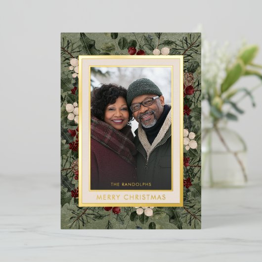 Winterbessen Groene Vrolijke Kerstfoto Folie Feestdagenkaart (Staand Voorkant)