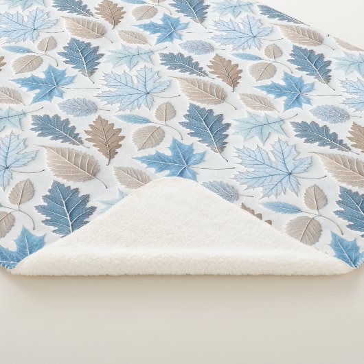 Winterbladeren bedekt met delicate vorst sherpa deken (3/4)