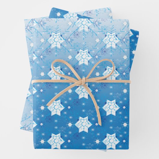 Winterblauw- en witsneeuwvlokken inpakpapier vel (In situ)