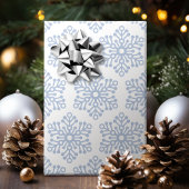 Winterblauw en witte sneeuwvlokken kerstfeestdag cadeaupapier