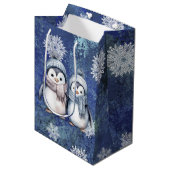 Winterblauwe Waterverf Pinguïns Sjaals Petten Medium Cadeauzakje (Voorkant Gekanteld)