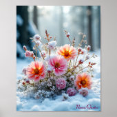 Winterbloemen in de sneeuw – Zachte bloemenserenit Poster (Voorkant)