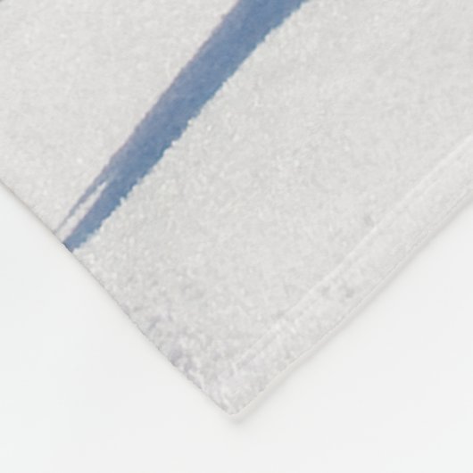 Winterbomen in bergen bedekt met verse sneeuwsnoei fleece deken (Hoek)