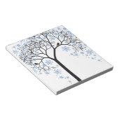 Winterboom met sneeuwvlokken en vogels notitieblok (Schuin)