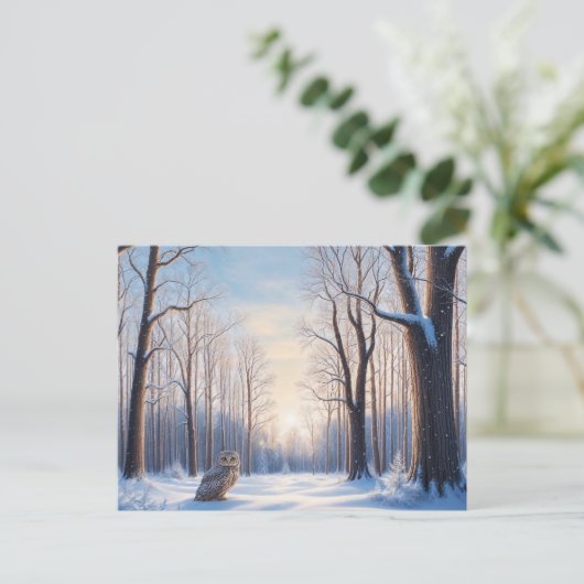 Winterbos bedekt met sneeuw en uil briefkaart (Staand voorkant)