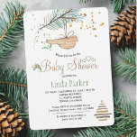 Winterbos wit natuurlijke waterverf baby shower kaart<br><div class="desc">Rustieke, stijlvolle winterse natuur baby shower met een stijlvolle uitnodigingsboom op een eenvoudige witte achtergrond met een dennenboomboeg met een houten sjabloon waterverf, een gedroogde takken kerstboom met sterretjes en sterretjes, winterbloemen en kleine hartjes. U kunt ervoor kiezen om het verder aan te passen door lettertypen en kleuren van belettering...</div>