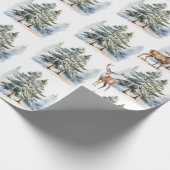 Winterbossen rendieren in het dennenbos cadeaupapier (Hoek)