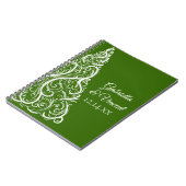 Winterbruiloft met groene kerstbomen notitieboek (Linkerzijde)
