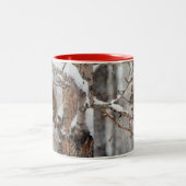 Wintereekhoorn, sneeuw- en rode kerstontwerpen tweekleurige koffiemok (Center)