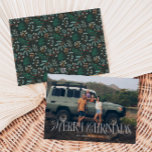 winterflesjes kerstfoto feestdagenkaart<br><div class="desc">en feestelijke kerstfotokaart met typografisch lettertype met de tekst "Vrolijk kerstfeest". Voeg uw horizontale familiefoto toe. Op de achterkant van de kaart staat een handgetekende illustratie van de winterbotanicals.</div>