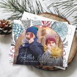 Wintergroen Arch Lijst Foto Feestdagenkaart<br><div class="desc">Modern vakantie briefkaart met boog lijst,  uw favoriete foto,  wintergroen van pinecone dennenaald citrus en gebladerte. Samen & Vrolijk in scriptkalligrafie en familienaam aangepast bericht in klassieke serif belettering.</div>