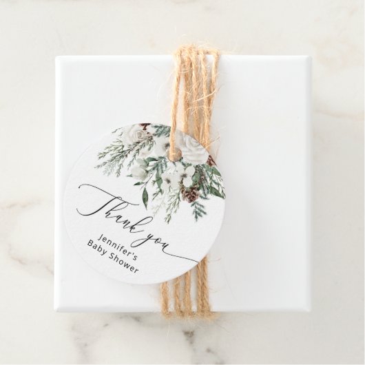 Wintergroenblijvende dennenboom baby shower bedankjes labels (In situ)