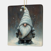 Winterkabouter in een besneeuwd bos keramisch ornament (Links)