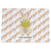 Winterkonijn met zijn gestreept Scarf Groot Cadeauzakje (Voorkant)