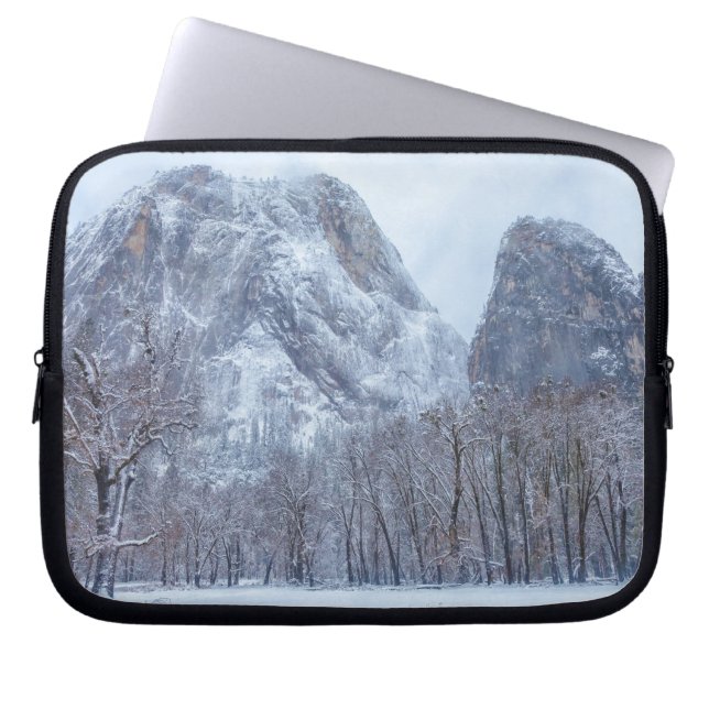 Winterland Laptop Sleeve (Voorkant)