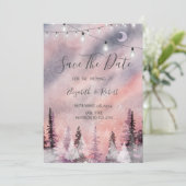 Winterlandschap groene dennenbos Save The Date (Staand voorkant)