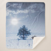 Winterlandschap in blauwe kleur. Eenzame boom en w Sherpa Deken (Voorkant)