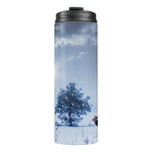Winterlandschap in blauwe kleur. Eenzame boom en w Thermosbeker (Voorkant)