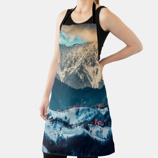 Winterlandschap in het Karpatische gebergte. Bran, Schort (Insitu)