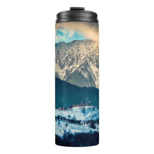 Winterlandschap in het Karpatische gebergte. Bran, Thermosbeker (Voorkant)