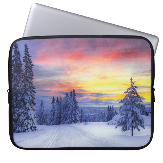 Winterlandschap Laptop Sleeve (Voorkant)