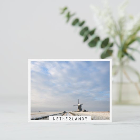 Winterlandschap met sneeuw en windmolen in Nederla Briefkaart (Staand voorkant)