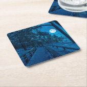 Winterlandschap met sneeuwbedekking met dennenbos kartonnen onderzetters (Schuin)