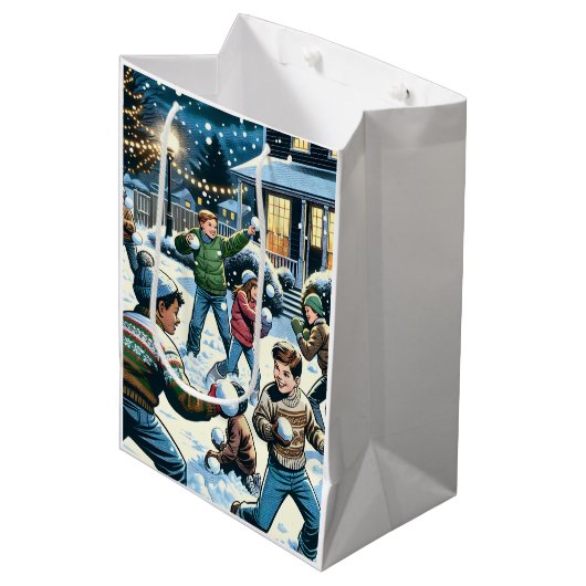Winternacht Sneeuwbal Vecht Kerstmis Medium Cadeauzakje (Voorkant Gekanteld)