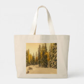 winterpad met pijnbomen grote tote bag (Achterkant)