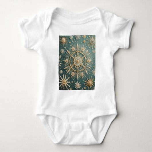 Winter's Golden Embrace: A Snowflake Serenade Romper (Voorkant)